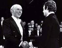 Con Carlo XVI Gustavo di Svezia alla cerimonia di premiazione.