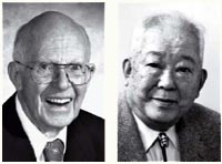 Raymond Davis Jr. e Masatoshi Koshiba, Nobel per la Fisica insieme a Giacconi.