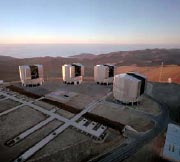 I quattro strumenti che compongono il Very Large Telescope (VLT) sul Monte Paranal (Ande cilene).