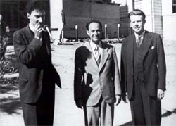 Da sinistra: R. Oppenheimer, E. Fermi e E.O. Lawrence a Berkeley nel 1937.